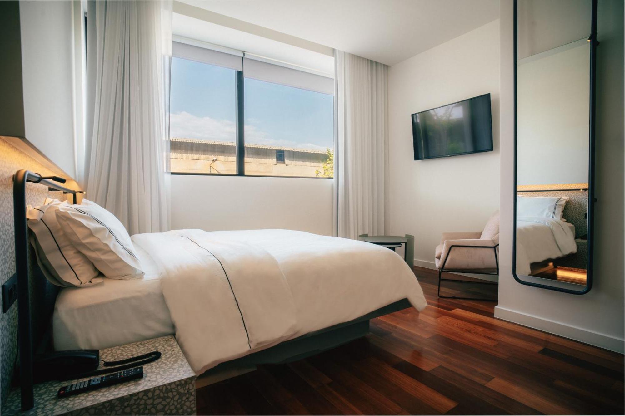 Amario Suites Hotel Эйон Экстерьер фото
